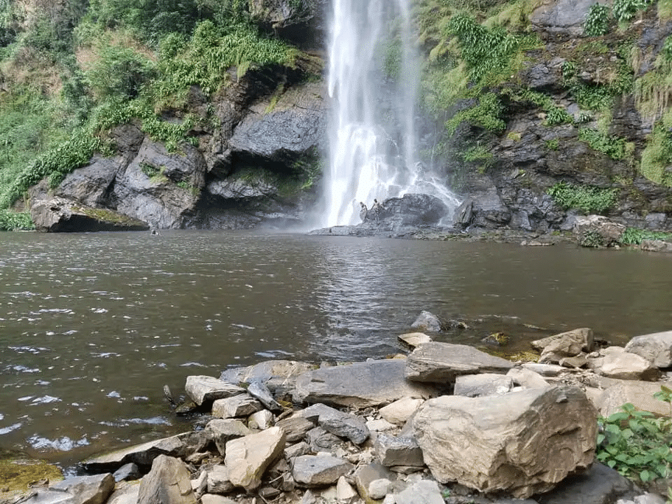 cascades-kpalime-togo.jpg  |  alt : "Cascades de Kpalimé au Togo — randonnée et nature en Afrique de l'Ouest"