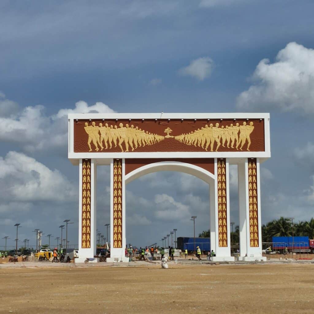 Monument de la Porte de Non-Retour à Ouidah, mémorial historique de l'esclavage au Bénin.