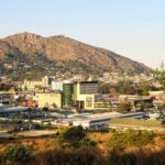Paysage autour de Mbabane en Eswatini : collines verdoyantes et nature panoramique